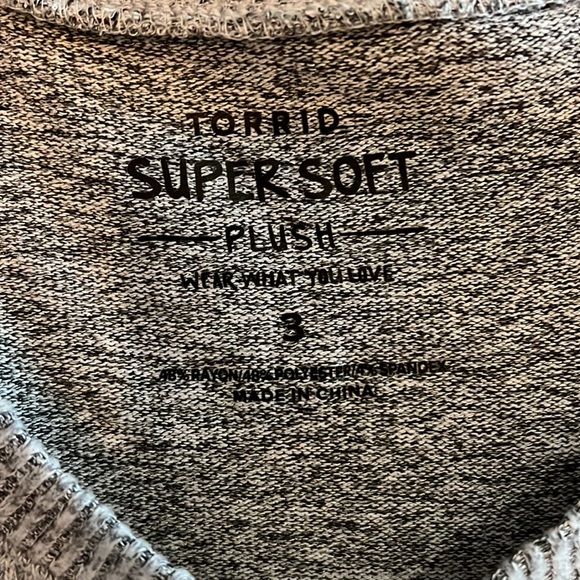 Torrid long sleeve midi dress - Picture 2 of 2